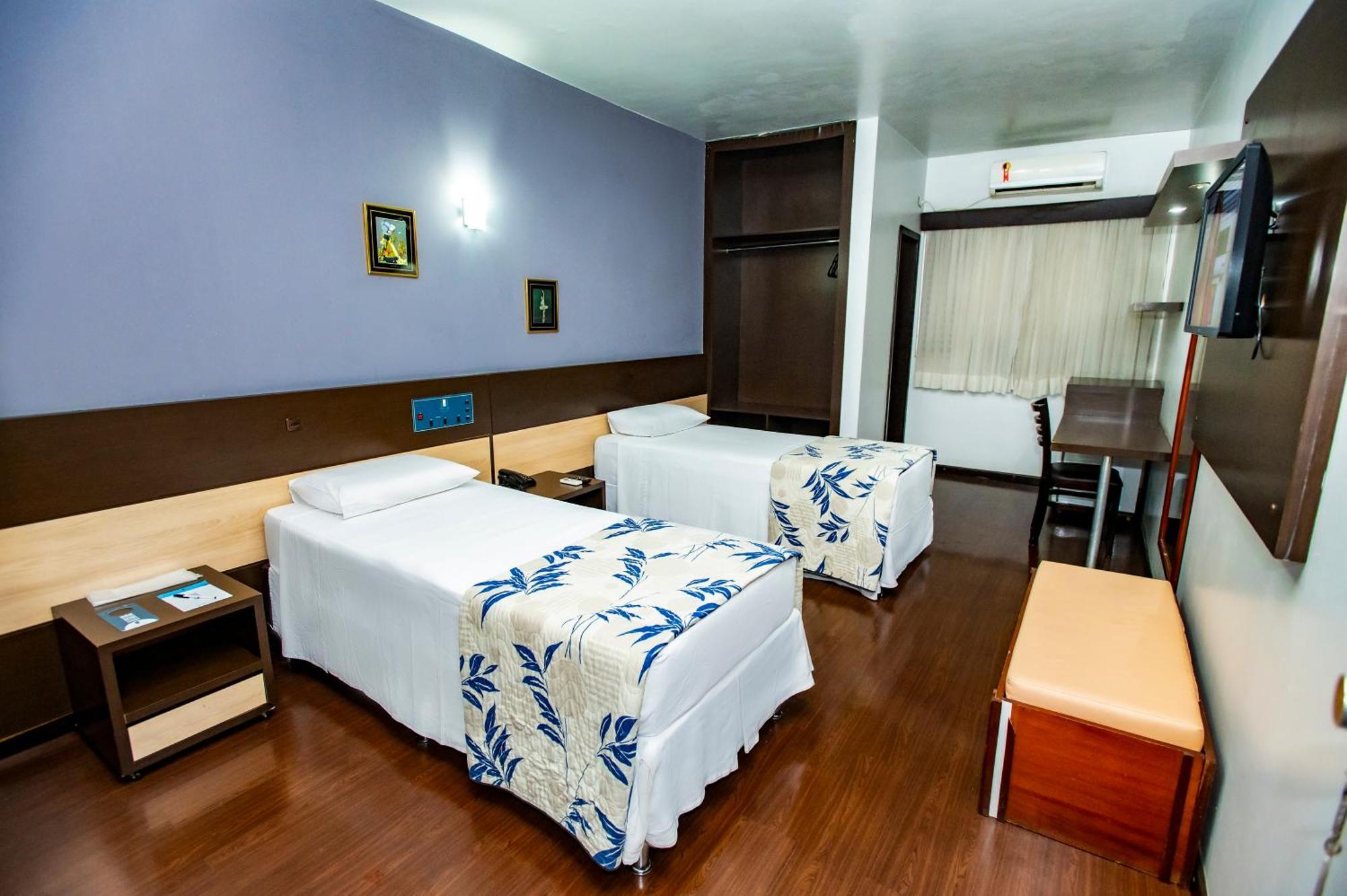Hotel 365 库亚巴 外观 照片