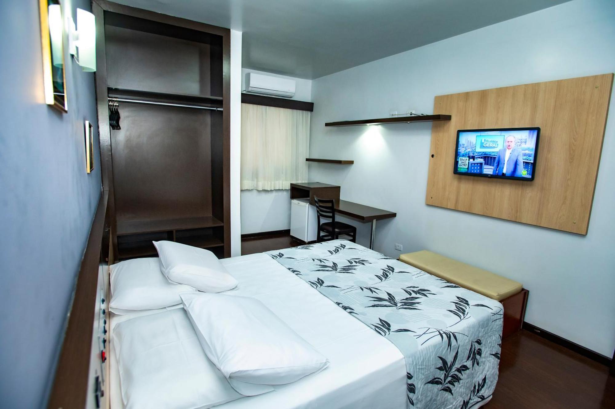 Hotel 365 库亚巴 外观 照片