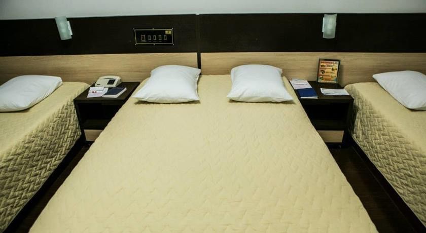 Hotel 365 库亚巴 外观 照片